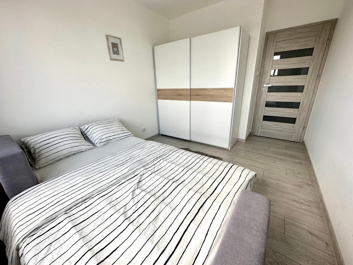 Sdh 1 Radzymin Comfortable Apartment Near Warsaw Exterior foto